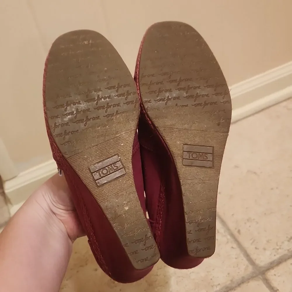 Toms Women's Pink Canvas Heeled Wedge Open Peeptoe Sandals Size 8.5